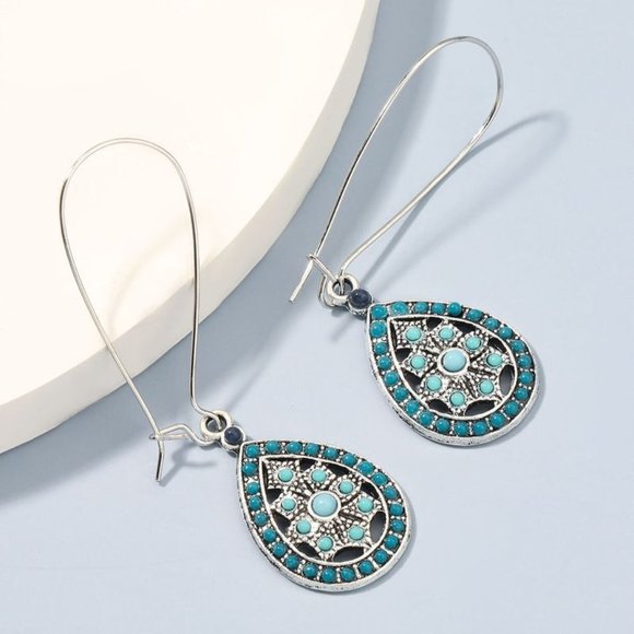 Jewelry - 3/$25 New Silver Teal Beaded Dangle Earrings